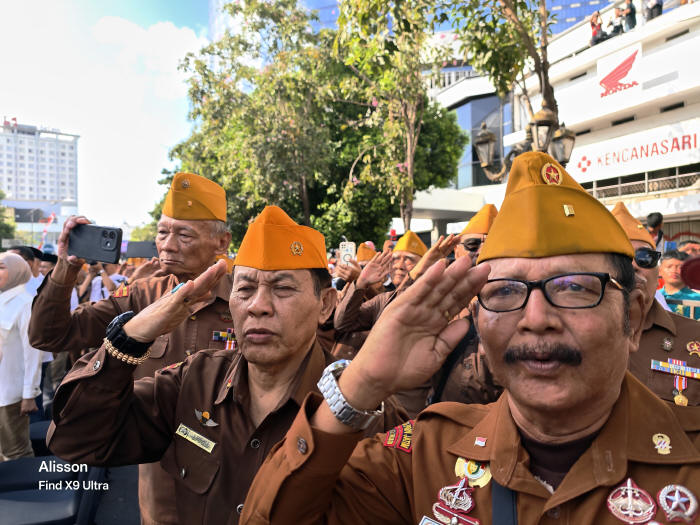 Merah Putih Bertanya