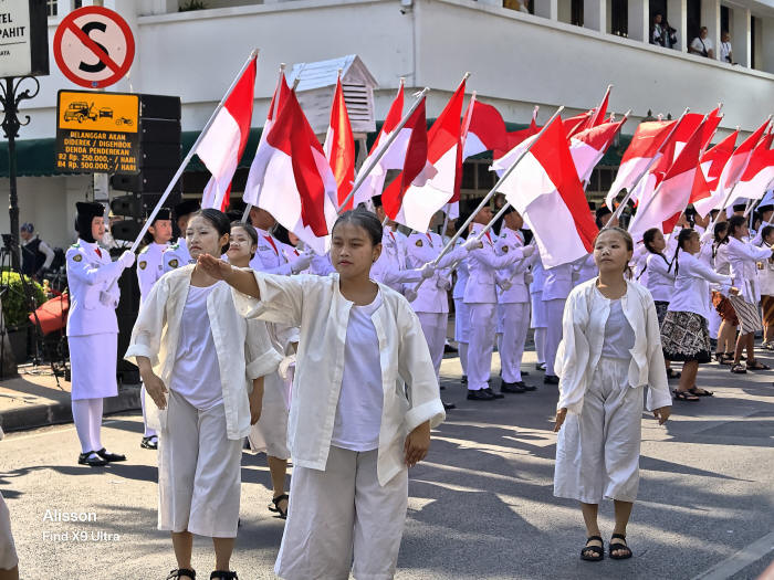 Merah Putih Bertanya