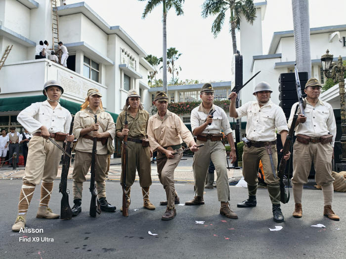 Merah Putih Bertanya