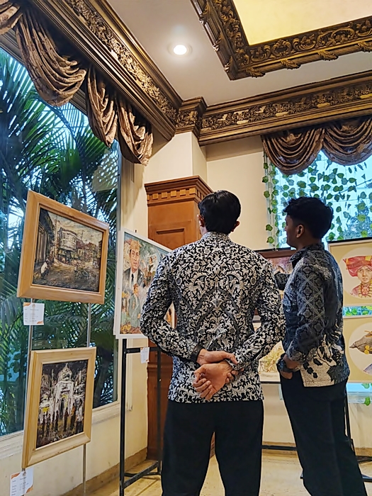 “Bingkai Warna” di Delima Resto & Art Gallery Quds Royal Hotel Surabaya