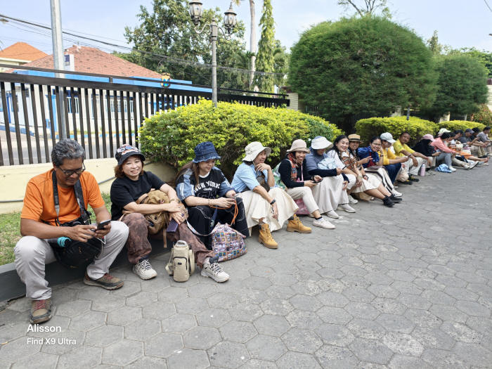 “Exploring Probolinggo”: Kulik Cerita di Balik Bangunan Kuno dan Kearifan Lokal