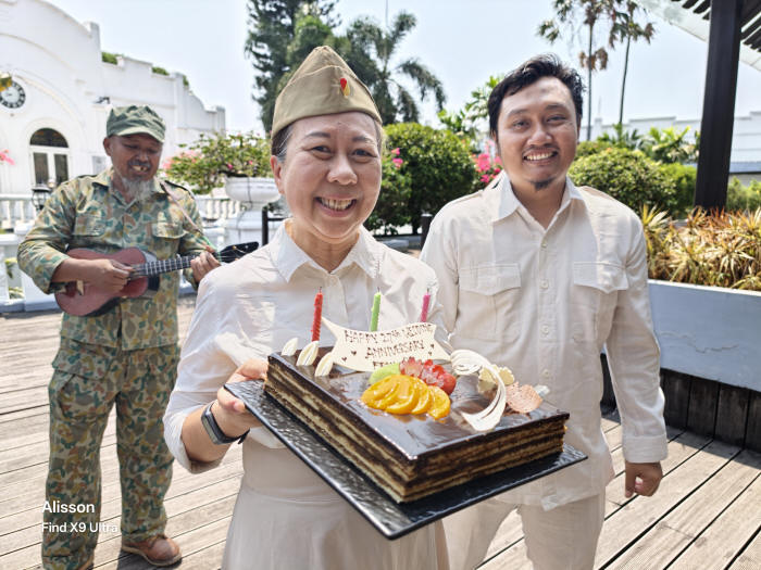 Ungkapan Syukur 27 Tahun Usia Pernikahan, Sylvi dan Yoshi