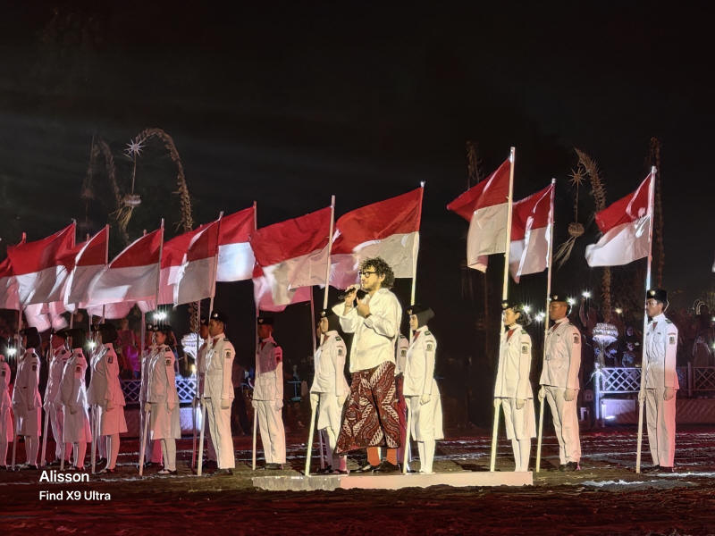 Dua Kilometer Menuju Gandrung Sewu: Ketika Antusiasme Bertemu Lautan Manusia